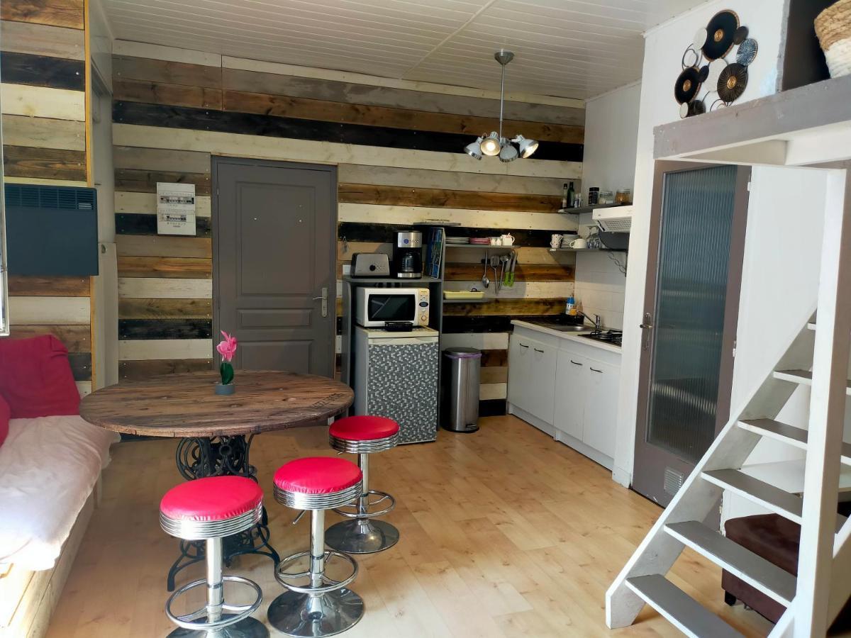 Au bord de l'eau à ConcarnOLoc Apartamento Concarneau Exterior foto